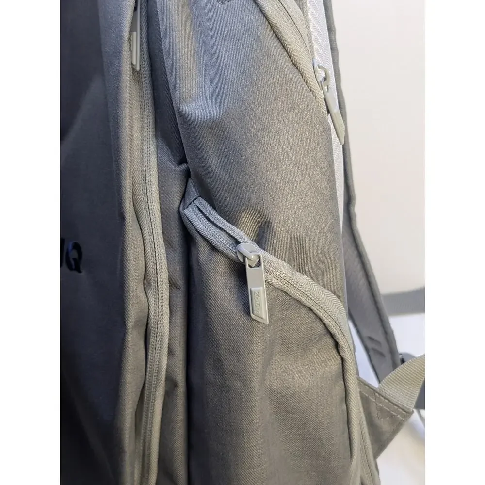 Leed's ZOOM Laptop Backpack Gray LINQ Corporate Logo New With Tags Travel Bag